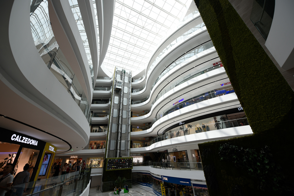 Toptani Shopping Center image 5