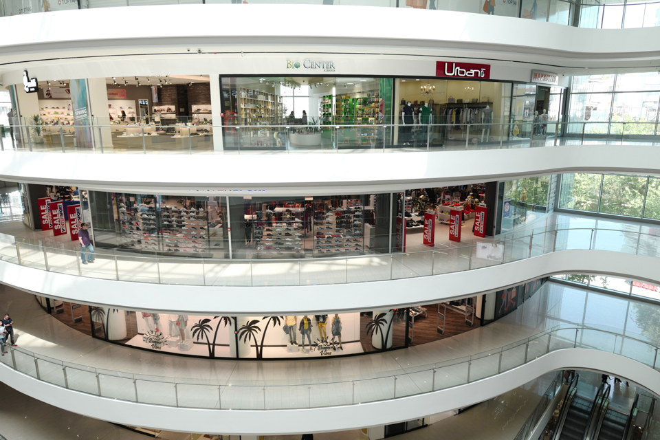 Toptani Shopping Center image 31